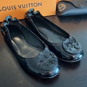 Tory Burch black patent leather ballet flat size 7.5